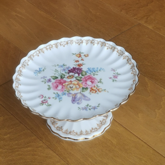 Vintage Crown Staffordshire Fine Bone China Floral Pedestal 8.5" Cake Plate - Picture 4 of 8